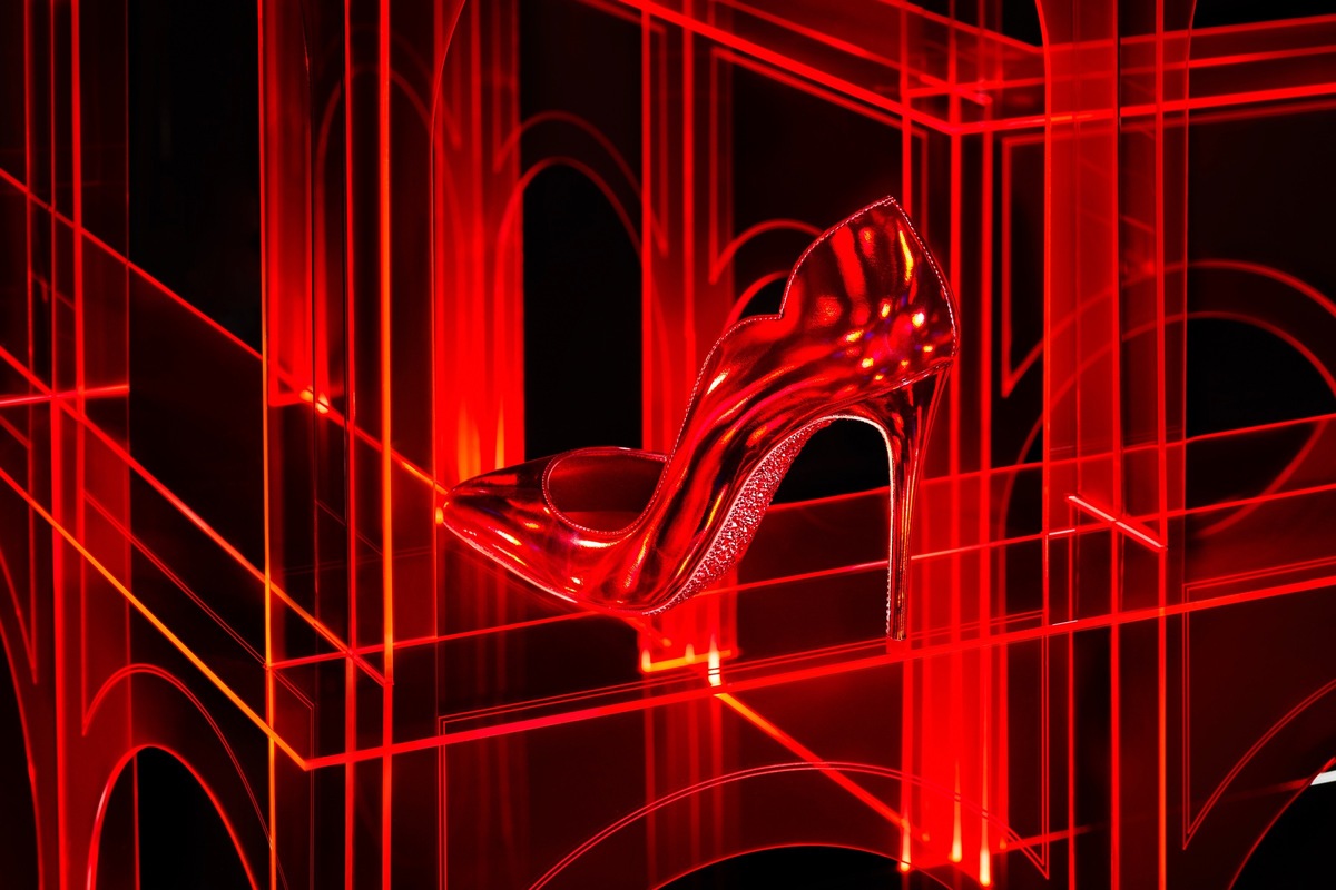 LOUBOUTIN - Set Design by SEBASTIEN MICHELINI